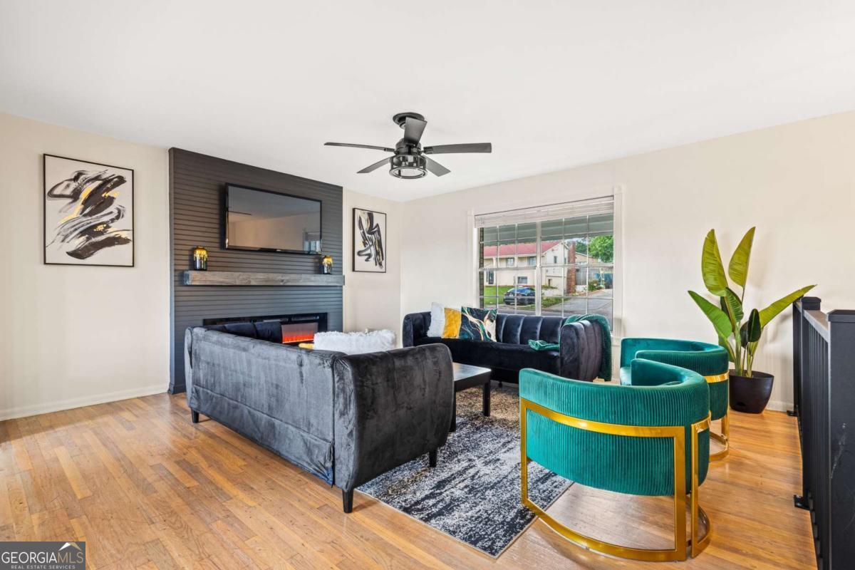 1063 Pine Mountain DR