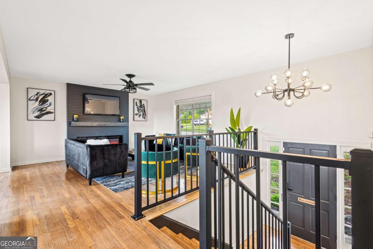 1063 Pine Mountain DR