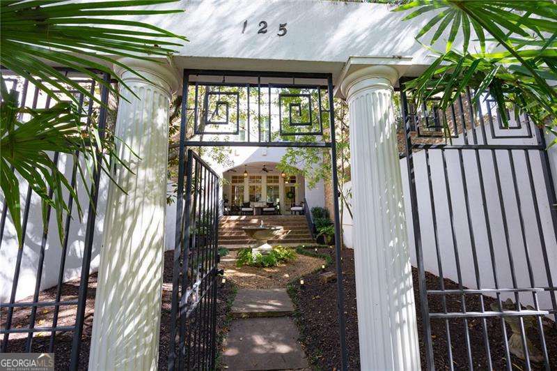 Woodstock Downtown - Residential