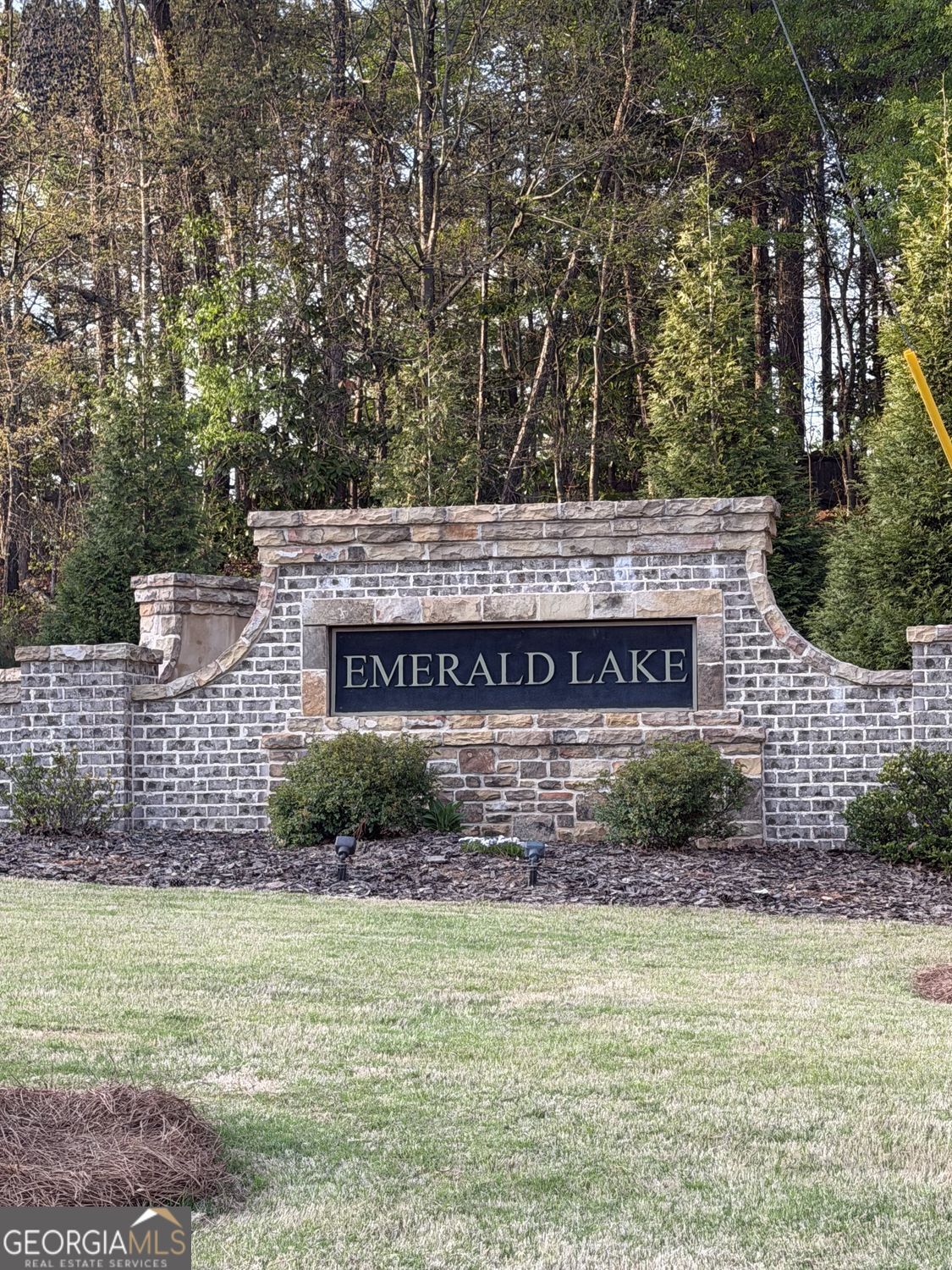 410 Emerald PKWY
