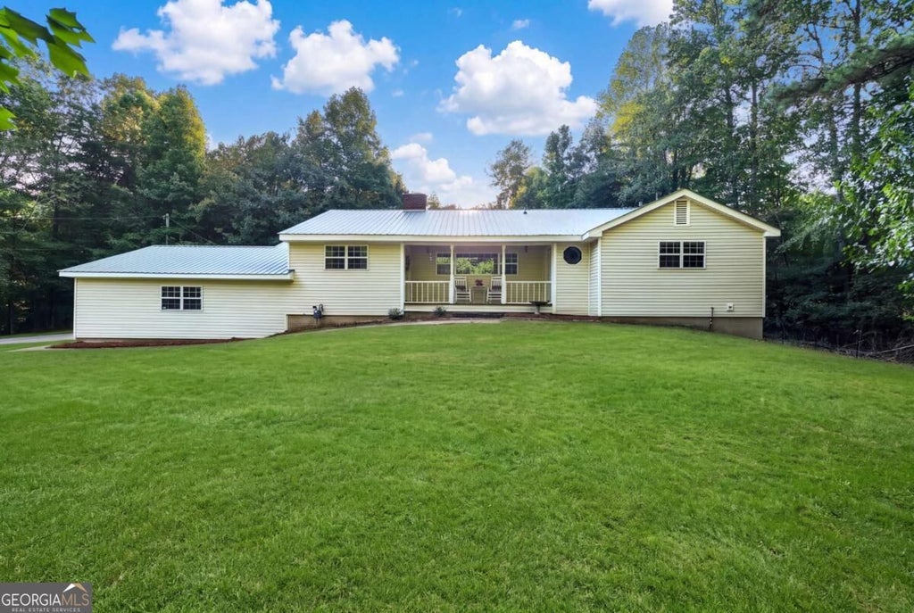 Photo of 109 Lakeview Circle, Cumming, GA 30040 (MLS # 10839723)