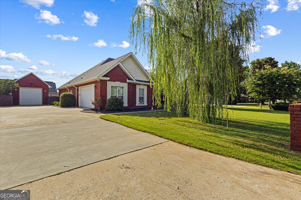 129 Roseine DR