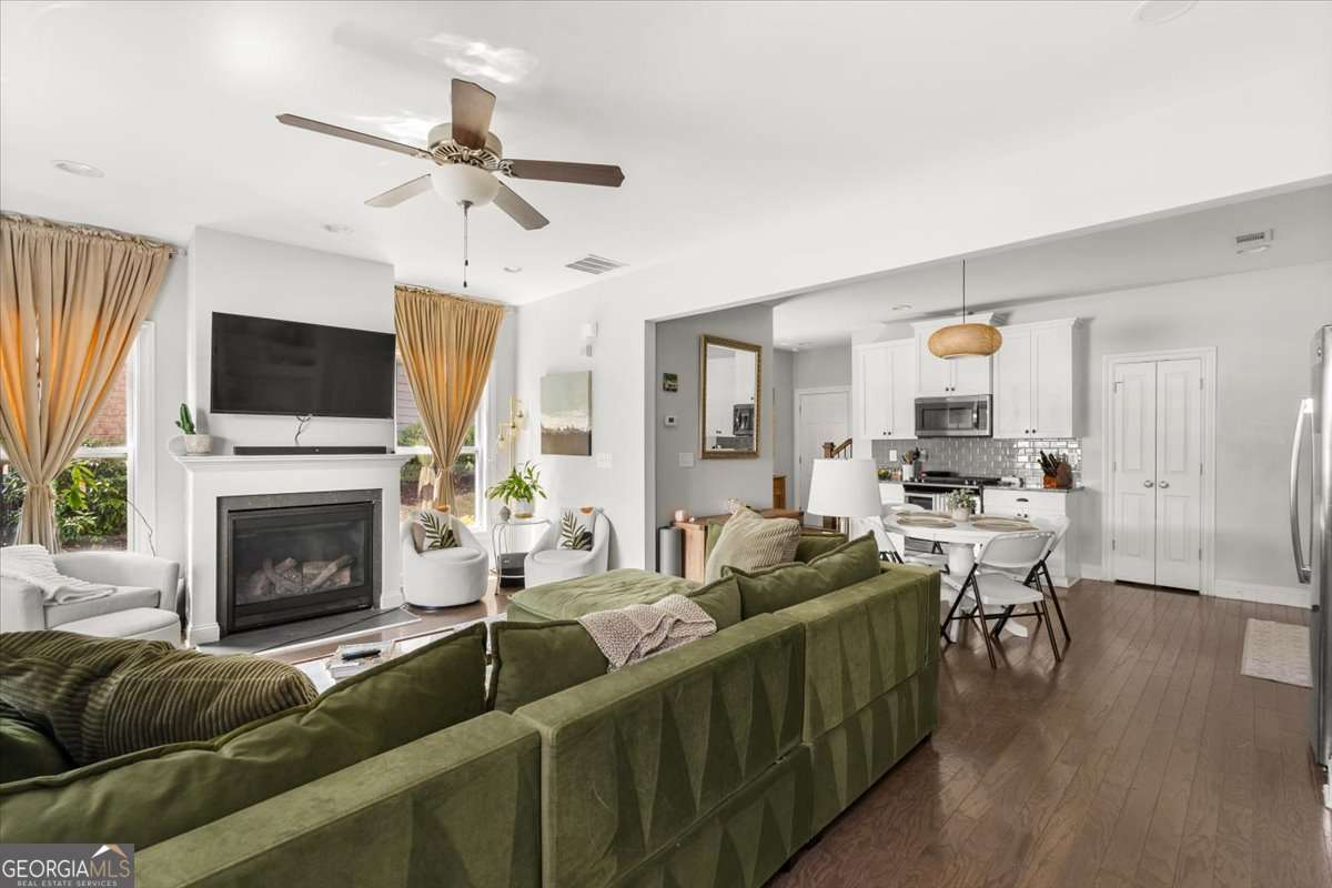 910 Westmoreland CIR NW