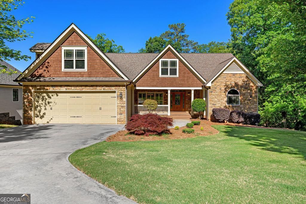 Photo of 141 Crawfords Ferry Point, Hartwell, GA 30643 (MLS # 10768570)
