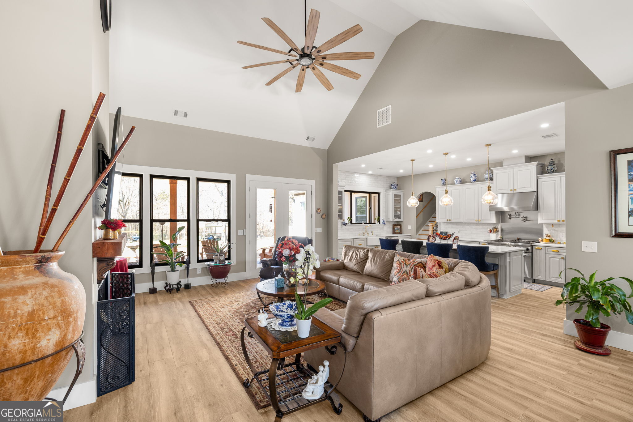 233 Hunter RD