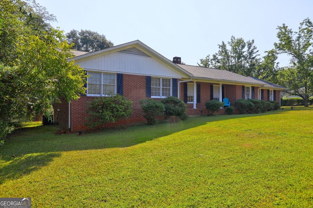 Photo of 205 Decatur Road, McDonough, GA 30253 (MLS # 10672331)
