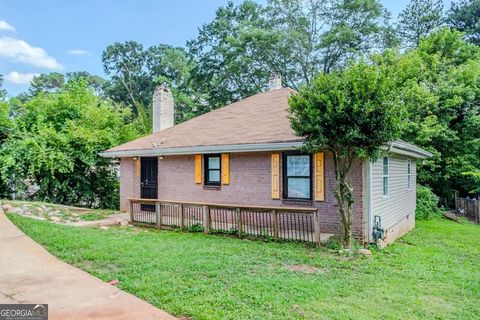 Photo of 1905 Flat Shoals Road SE, Atlanta, GA 30316 (MLS # 10566434)