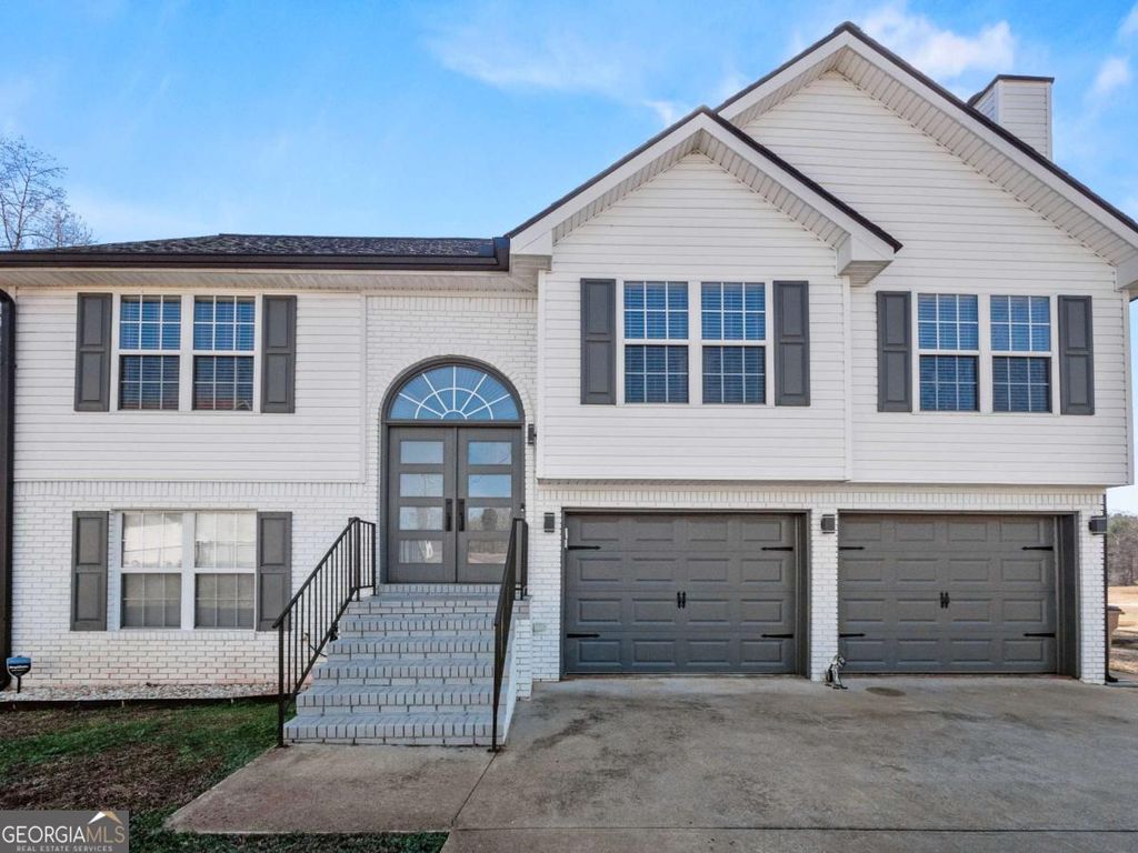 Photo of 7235 Ironwood Drive, Gainesville, GA 30507 (MLS # 10693930)