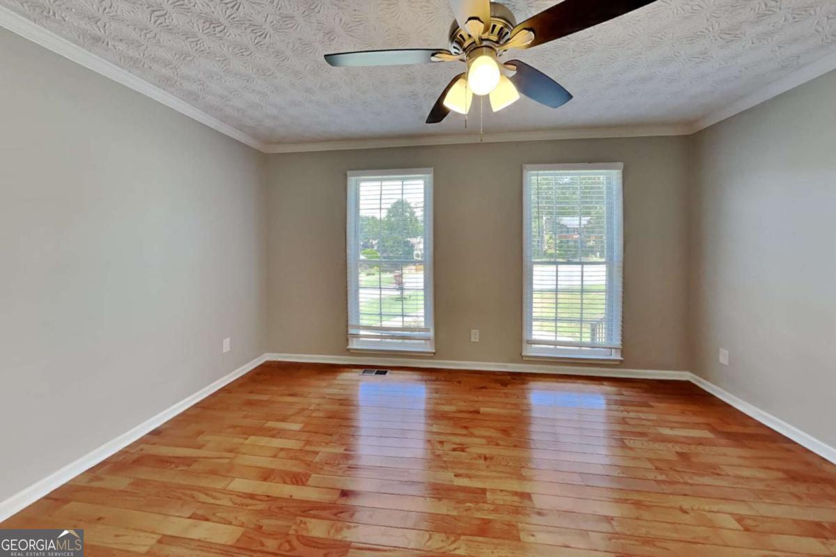 4281 Keheley Lake DR NE