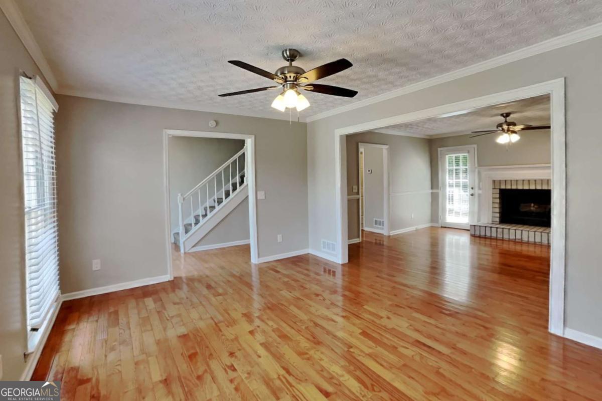 4281 Keheley Lake DR NE