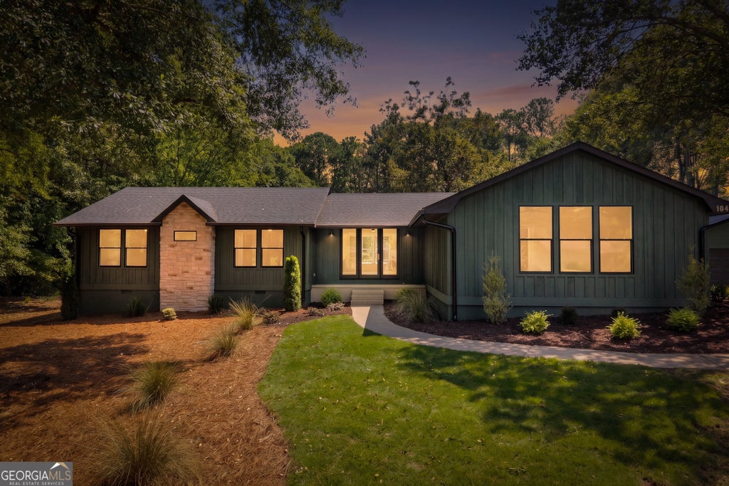Photo of 1040 Woodbine Drive, Watkinsville, GA 30677 (MLS # 10841978)