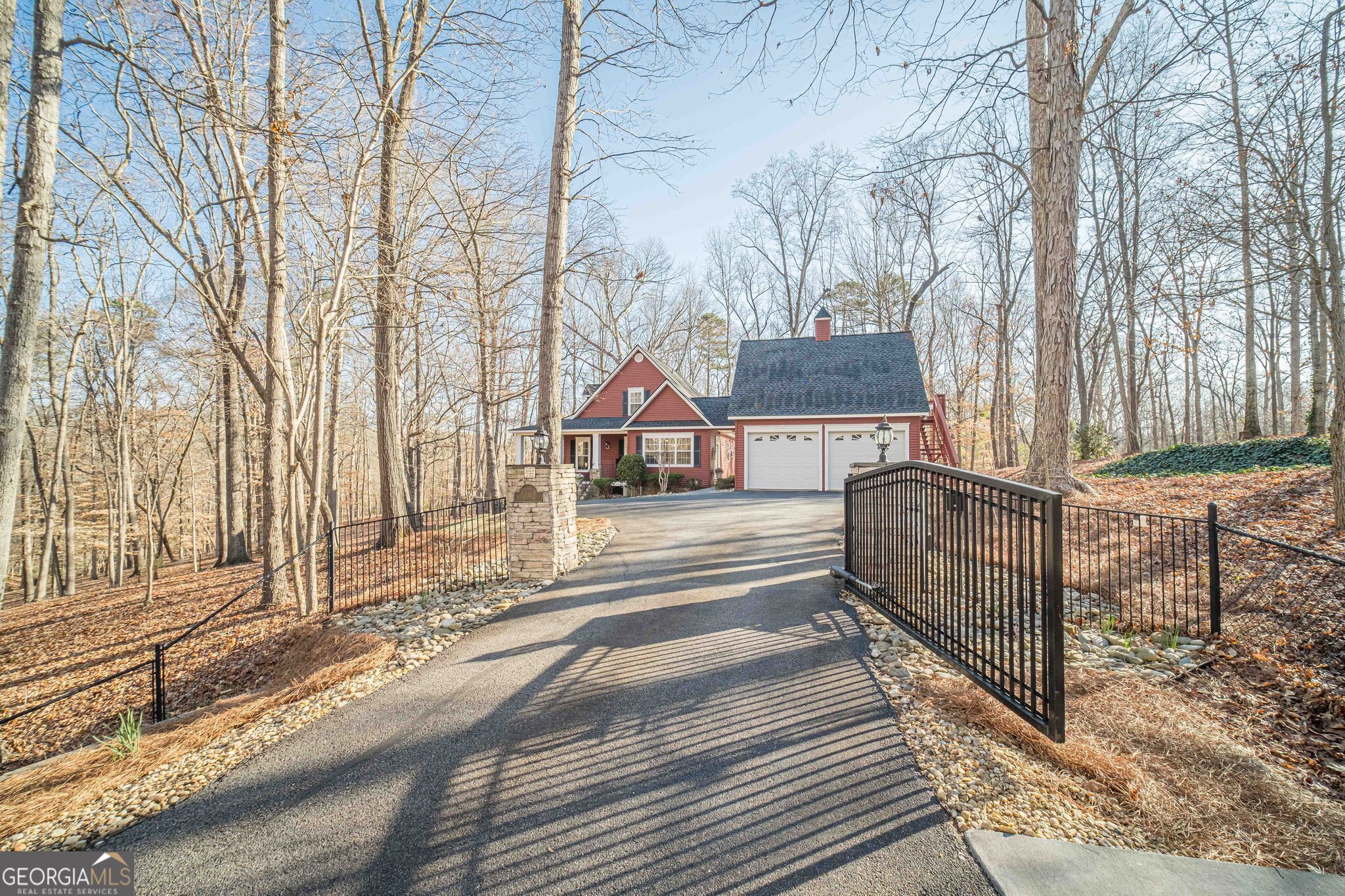 77 Ridge Creek DR