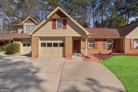 2 Dover TRL Peachtree City GA 30269
