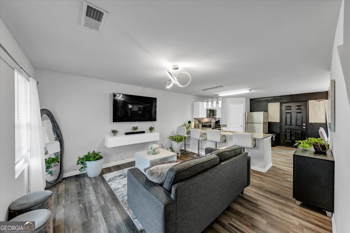 40 Hawk Spring DR SW