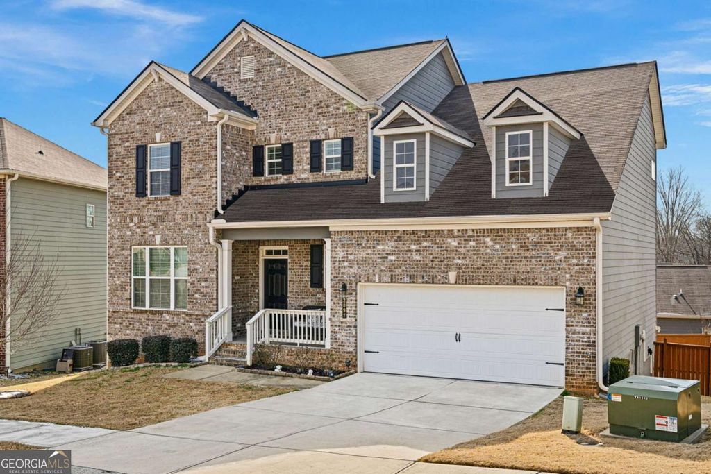 Photo of 2097 Yvette Way, Braselton, GA 30517 (MLS # 10690421)