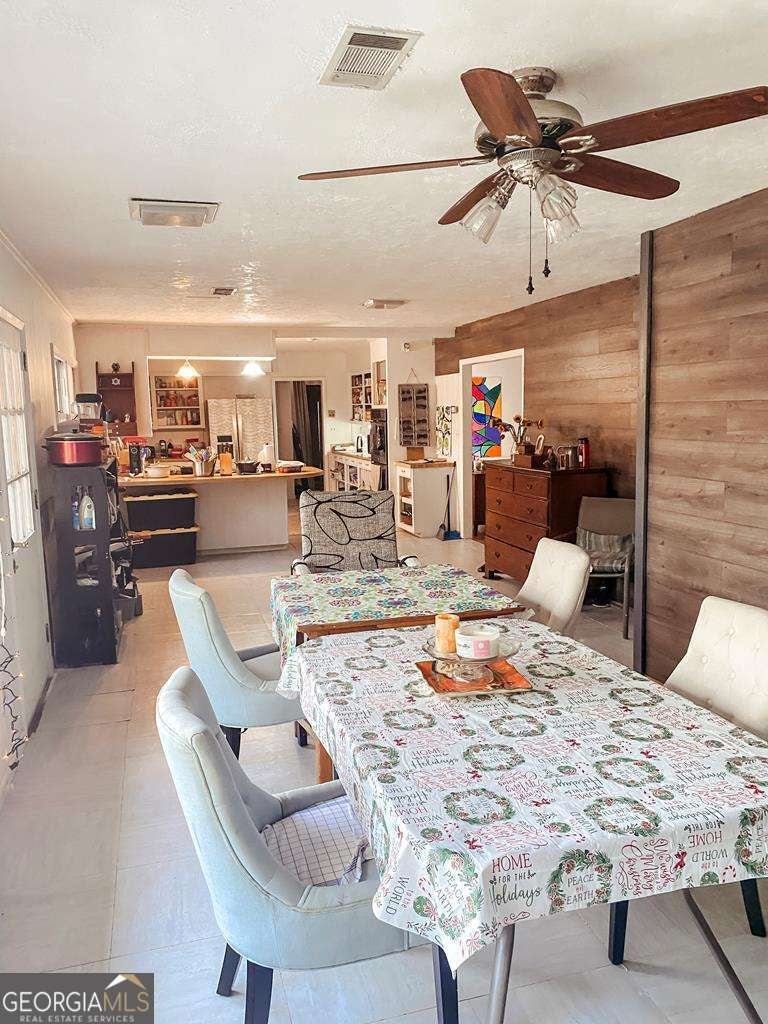 172 W Leo Trapnell AVE