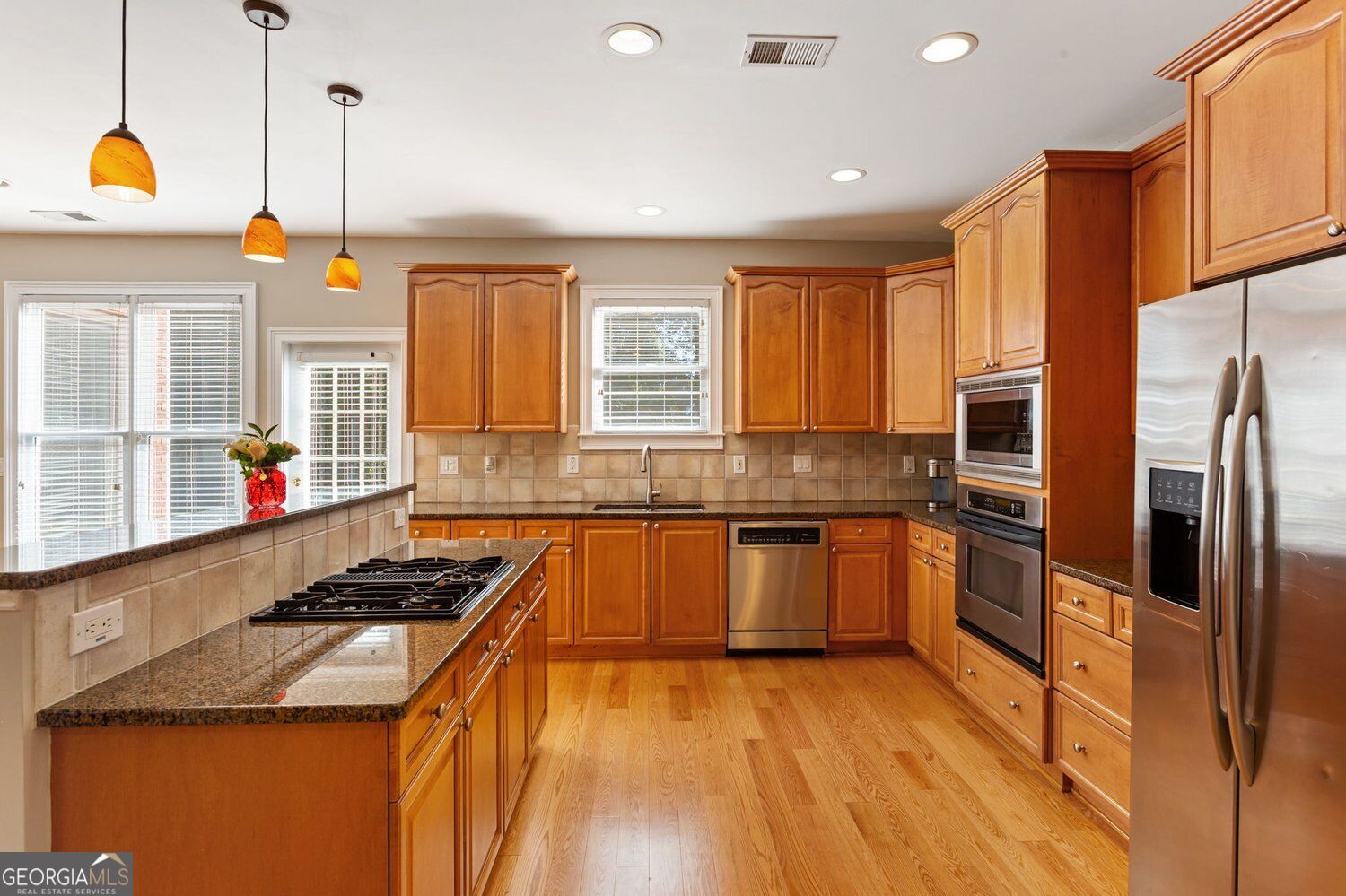 3050 Montclair CIR SE
