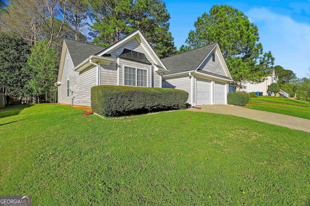 Photo of 105 Chase Court, Peachtree City, GA 30269 (MLS # 10710464)