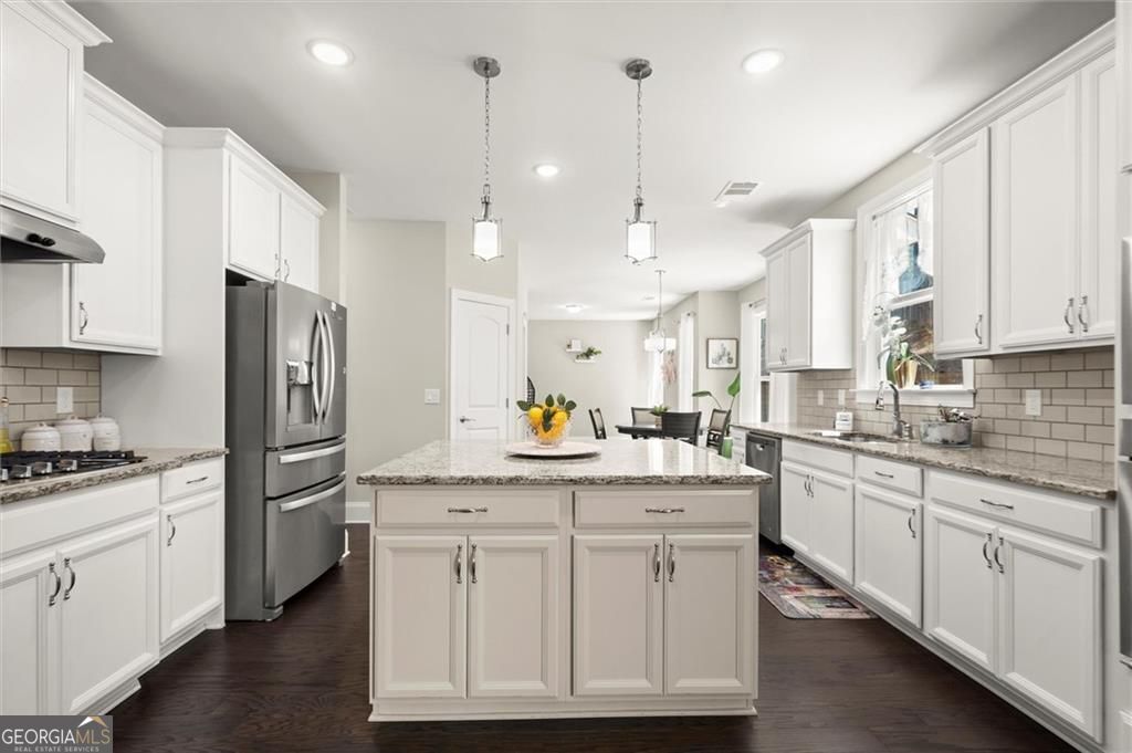 Lawrenceville, Georgia 30044, United States, 4 Bedrooms Bedrooms, ,3 BathroomsBathrooms,Residential,Active,238014