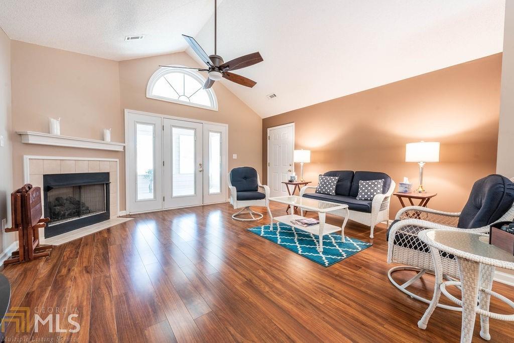 Villas At Kolb Farm - Residential