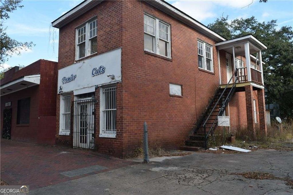 Photo of 1910 Martin Luther King Jr Boulevard, Savannah, GA 31401 (MLS # 10670639)