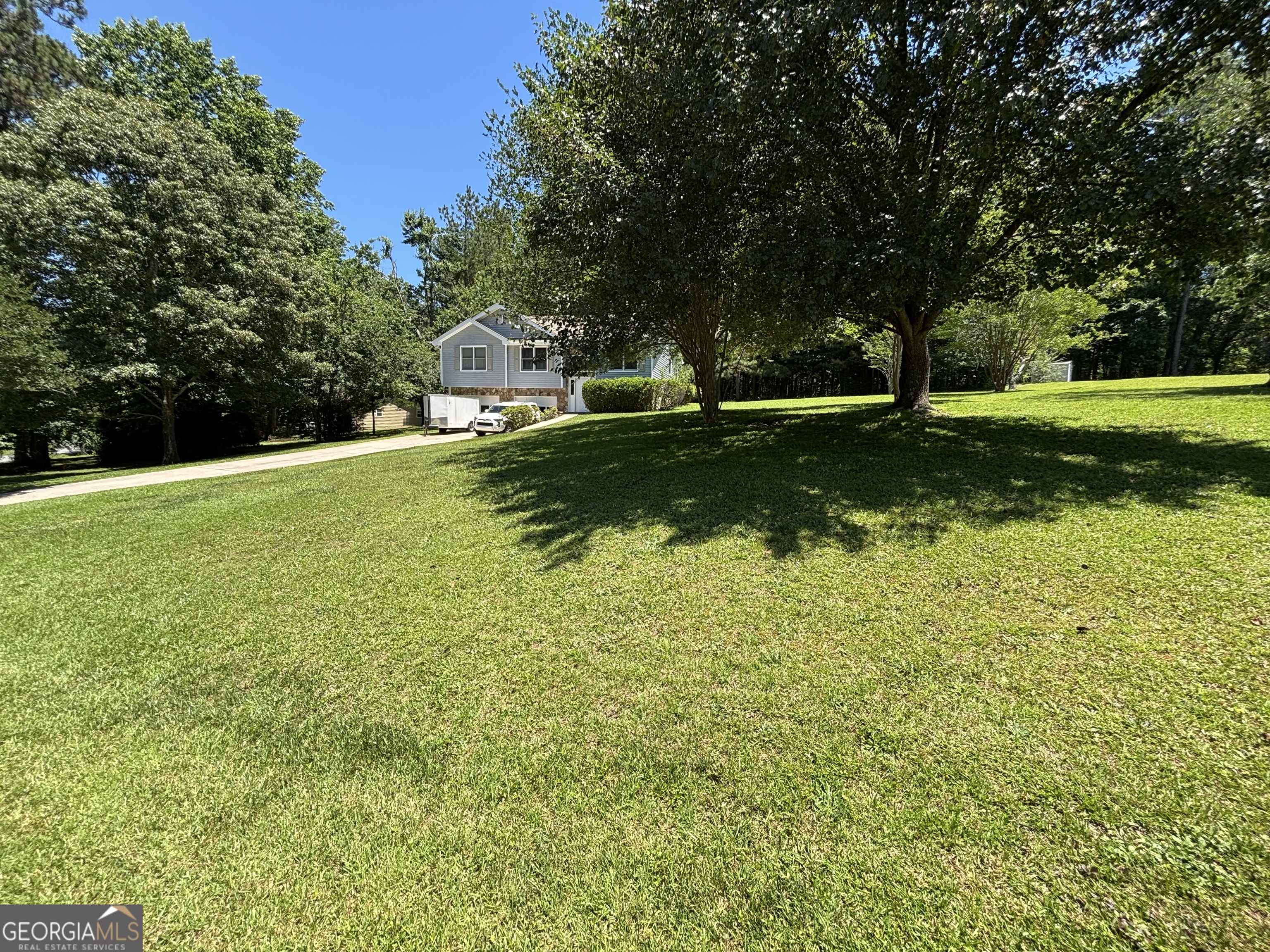 38 Stonehedge DR