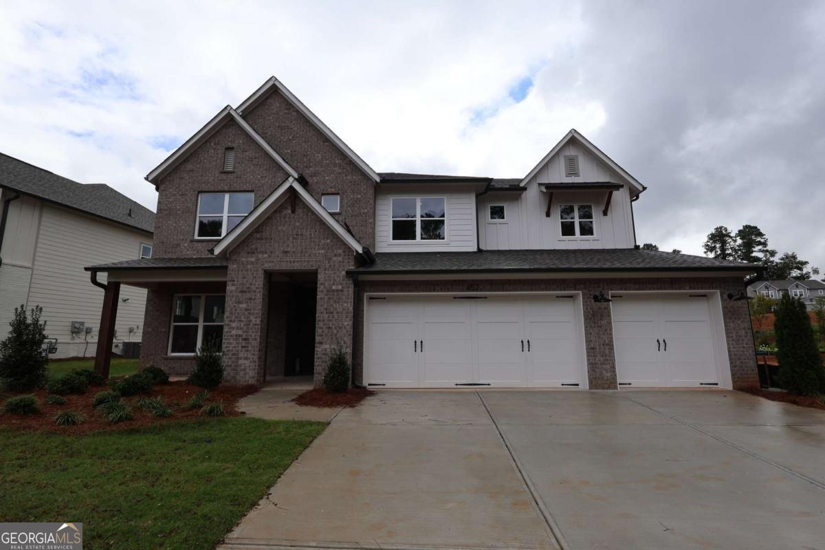 Qualified buyers may be eligible for reduced mortgage payments for the first three years when your home purchase is financed with a mortgage from Presidential Bank Mortgage. See Sales Consultant for details. Home MUST close by October 15th to qualify. Welcome home to our beautiful Havencroft Community by David Weekley Homes! 3 bdrms up and 1 on main level for guests whom don't fare well with steps. You will love our chef kitchen with an additional butler kitchen and whole line of buffet style cabinets in eat in area. This award winning floor plan will please all buyers! 2 story family room is just stunning as you walk through the front door! There is no lack of natural lighting with huge energy efficient windows throughout! David Weekley Homes can not wait to delight our homeowners! Stop in and see us today!