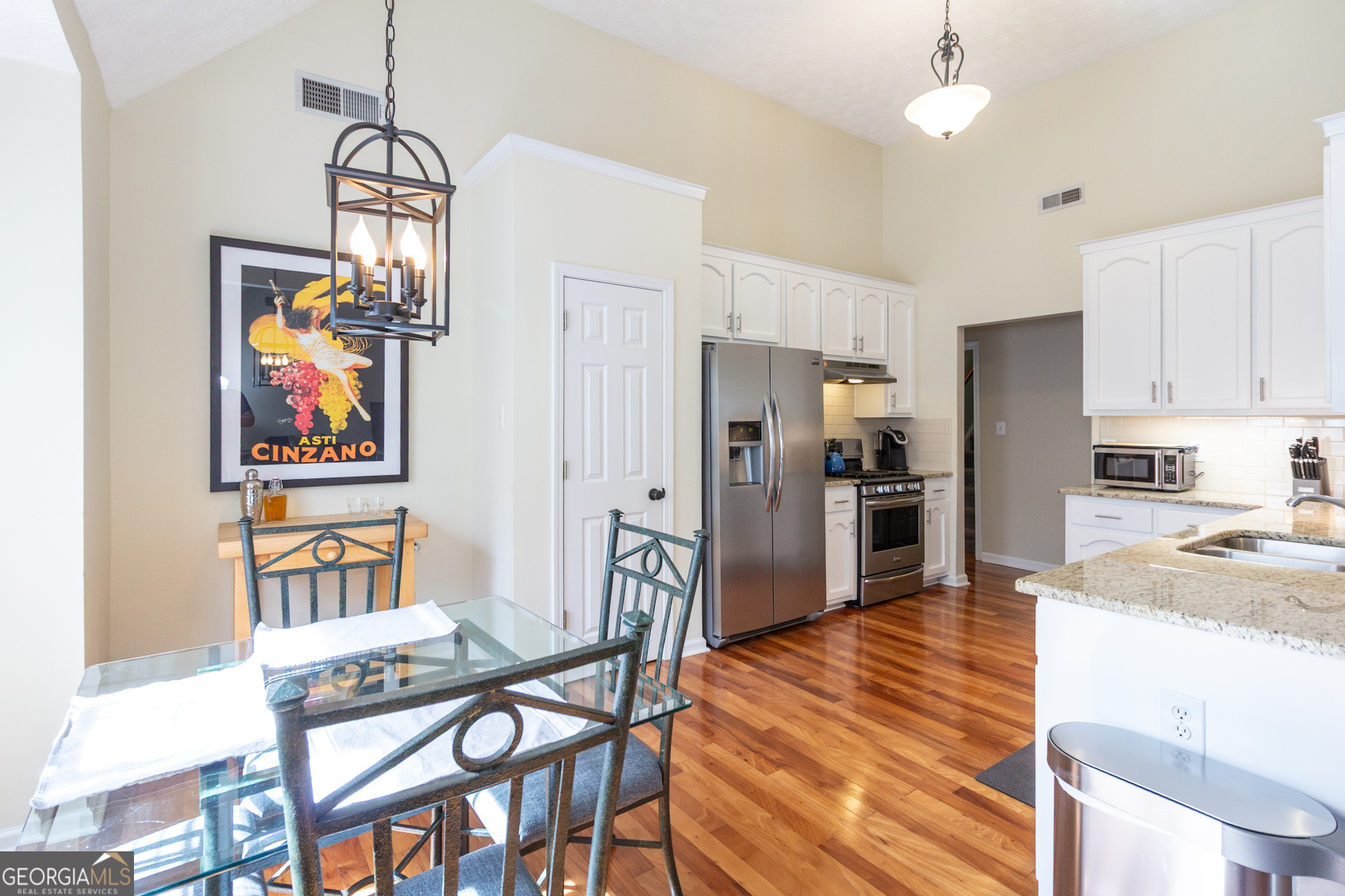 Fayetteville, Georgia 30215, United States, 4 Bedrooms Bedrooms, ,2 BathroomsBathrooms,Residential,Pending,745