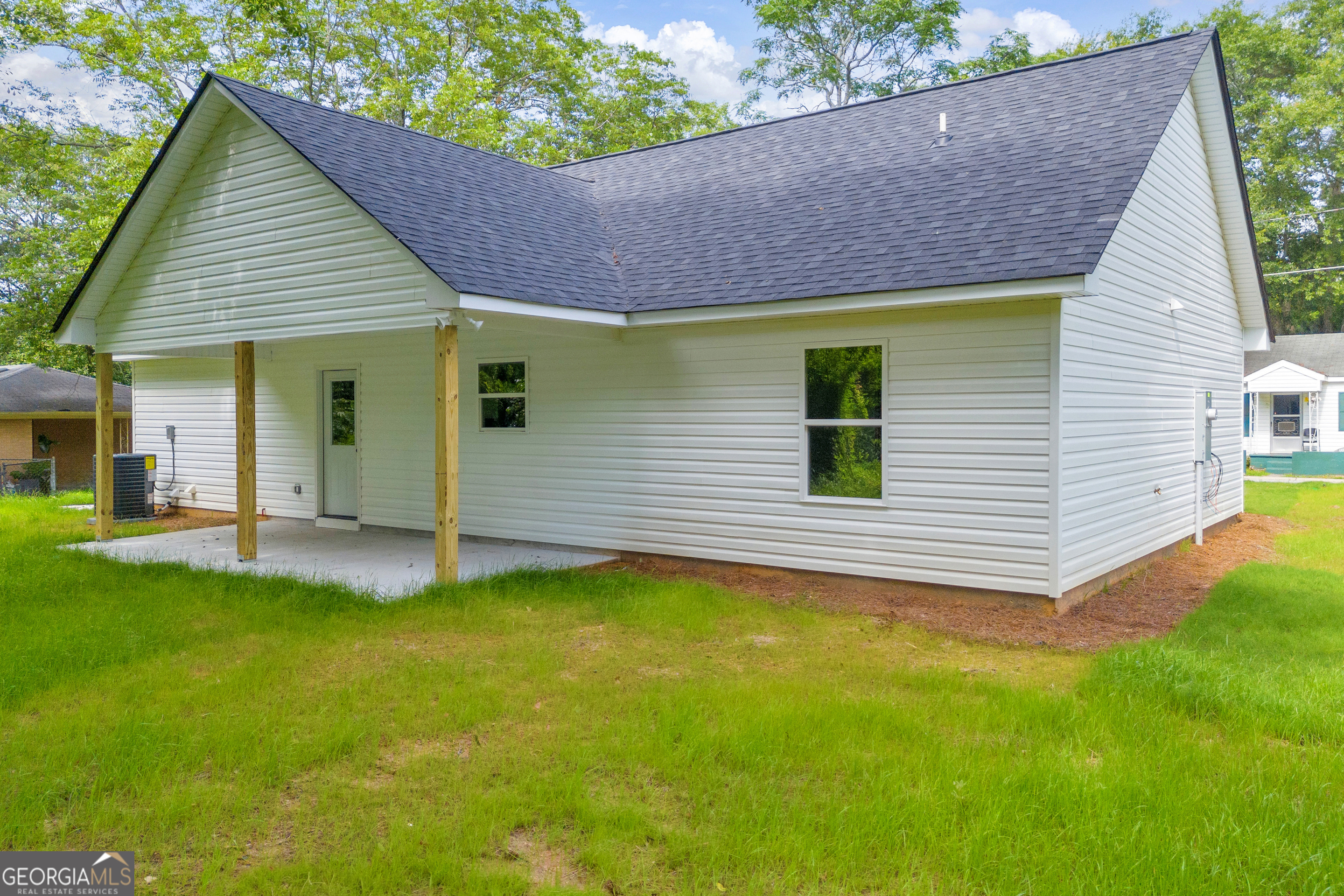 350 Maple ST