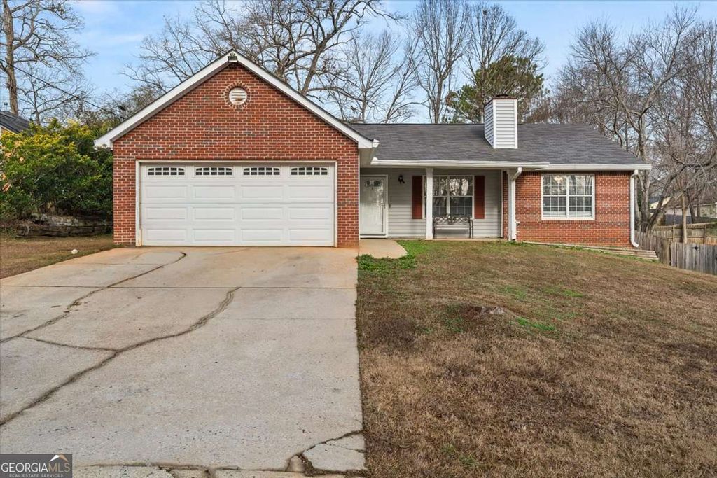 Photo of 1362 Tara Road, Jonesboro, GA 30238 (MLS # 10723148)