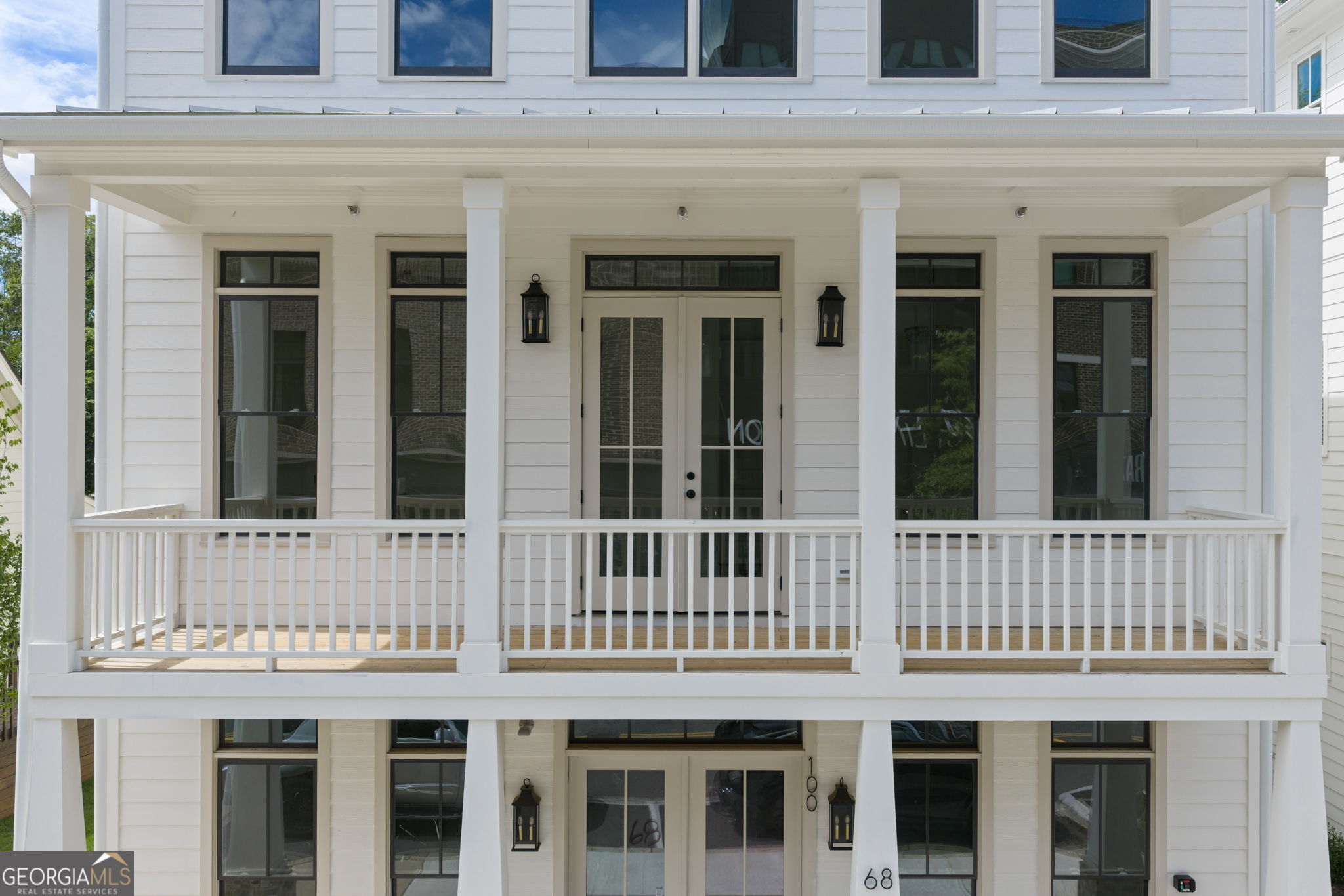 68 Linton ST