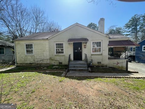 Photo of 2066 Ben Hill Road, East Point, GA 30344 (MLS # 10655560)