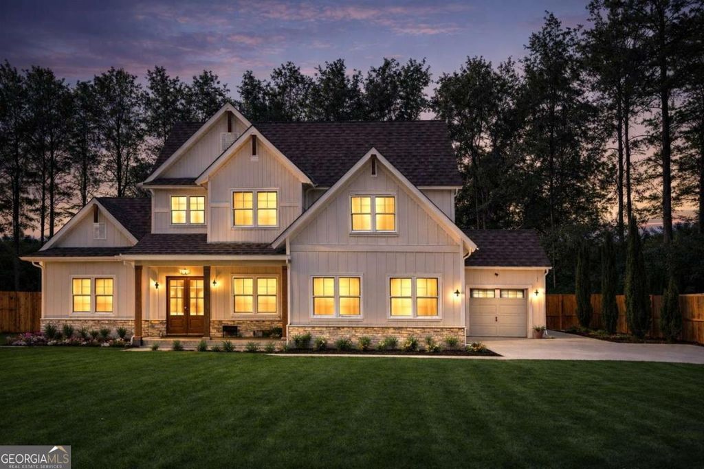 Photo of 6043 Bluewater Boulevard, Gainesville, GA 30506 (MLS # 10697724)