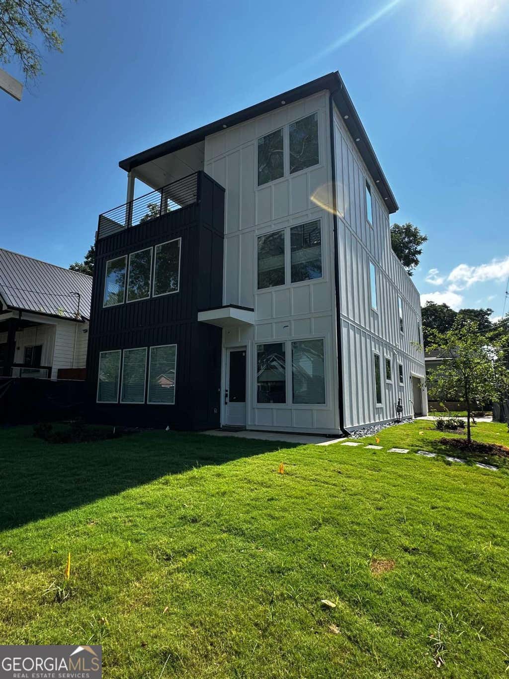 Photo of 1064 Mcdaniel Street SW, Atlanta, GA 30310 (MLS # 10806363)