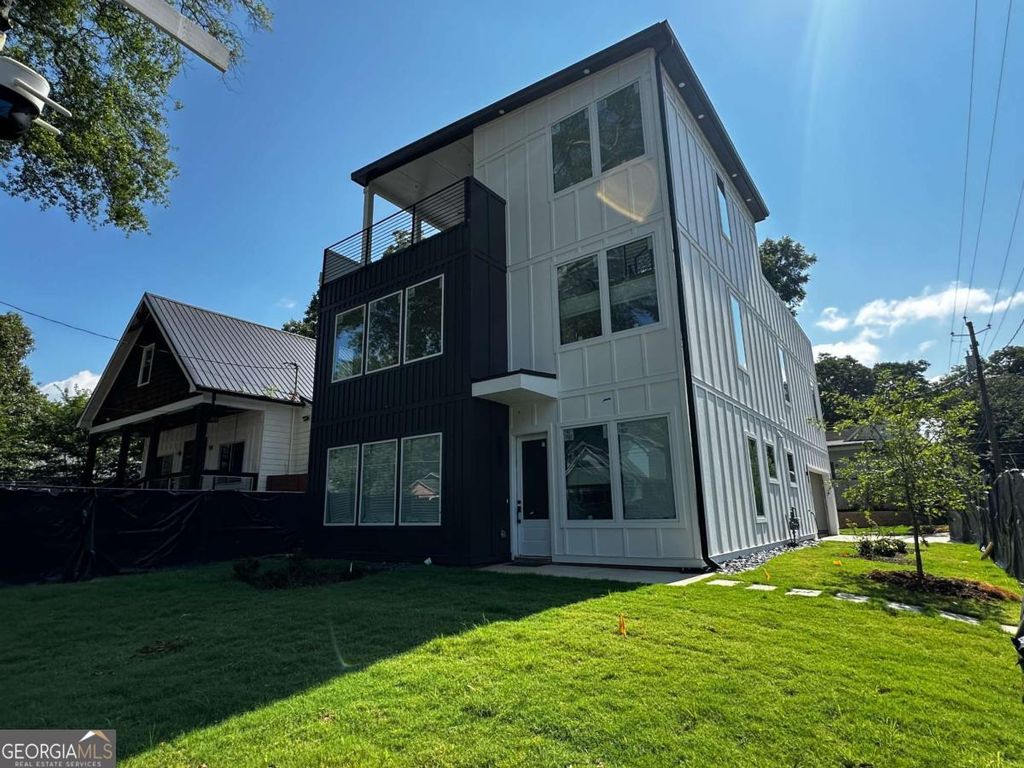 Photo of 1064 Mcdaniel Street SW, Atlanta, GA 30310 (MLS # 10806363)