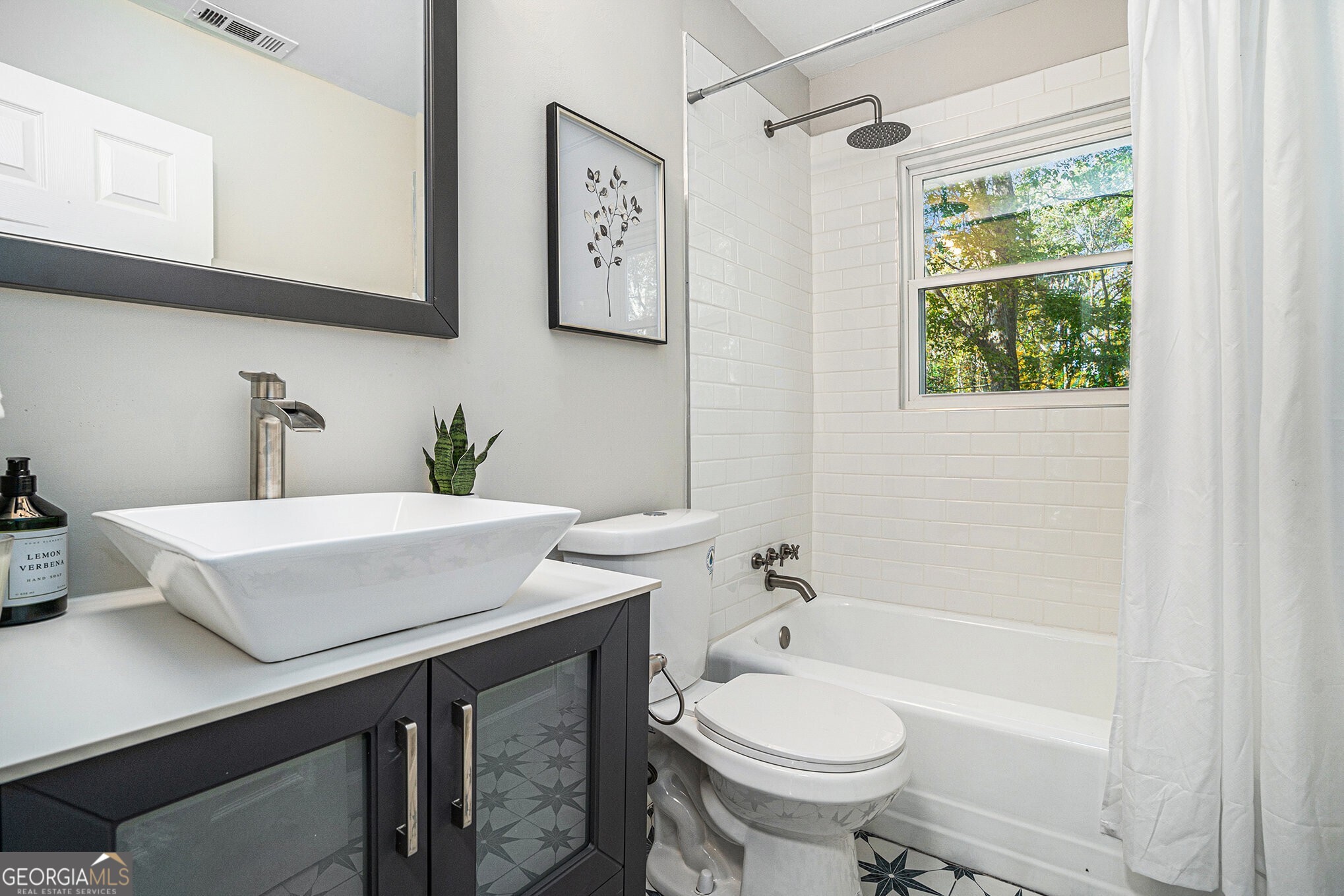 2693 Washington ST NW