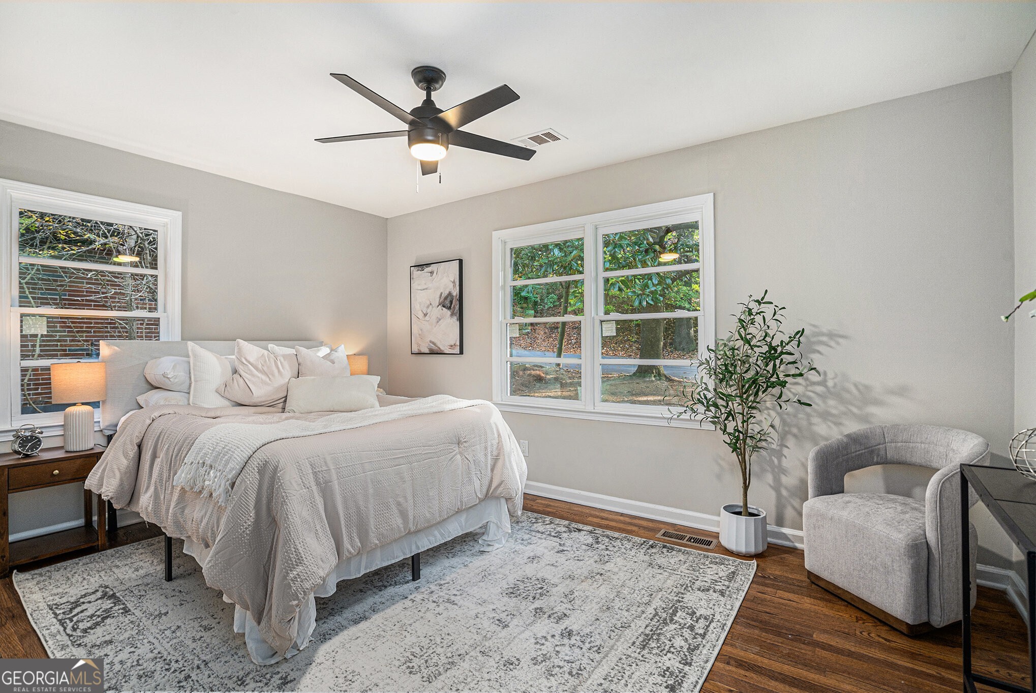 2693 Washington ST NW