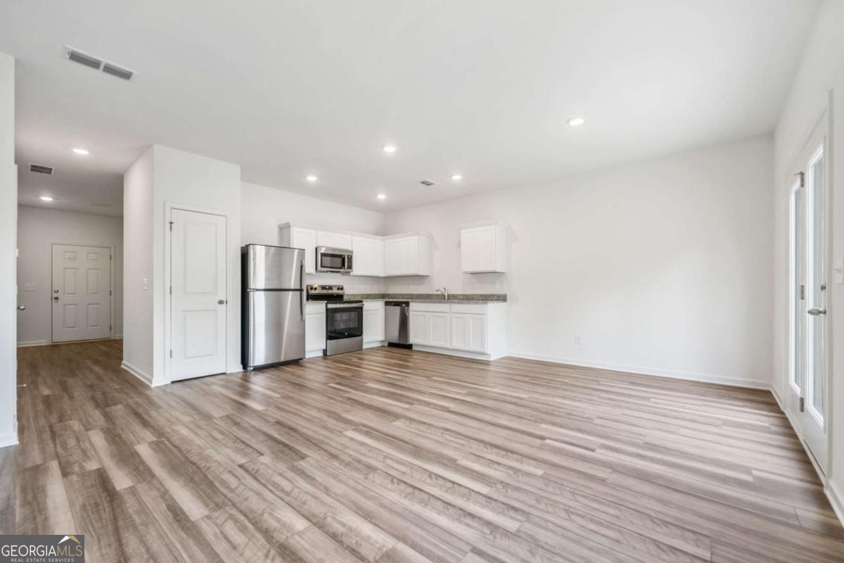 Greyson Parc - Residential Lease