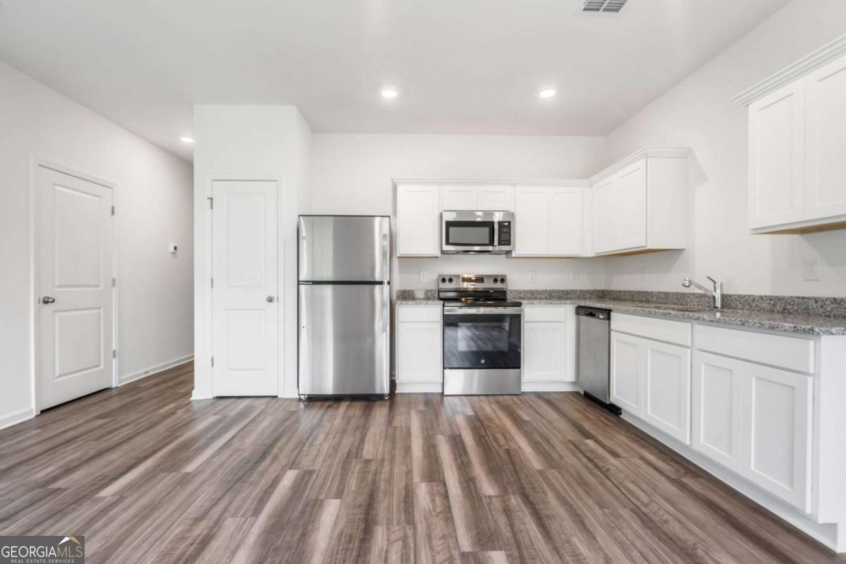 Greyson Parc - Residential Lease