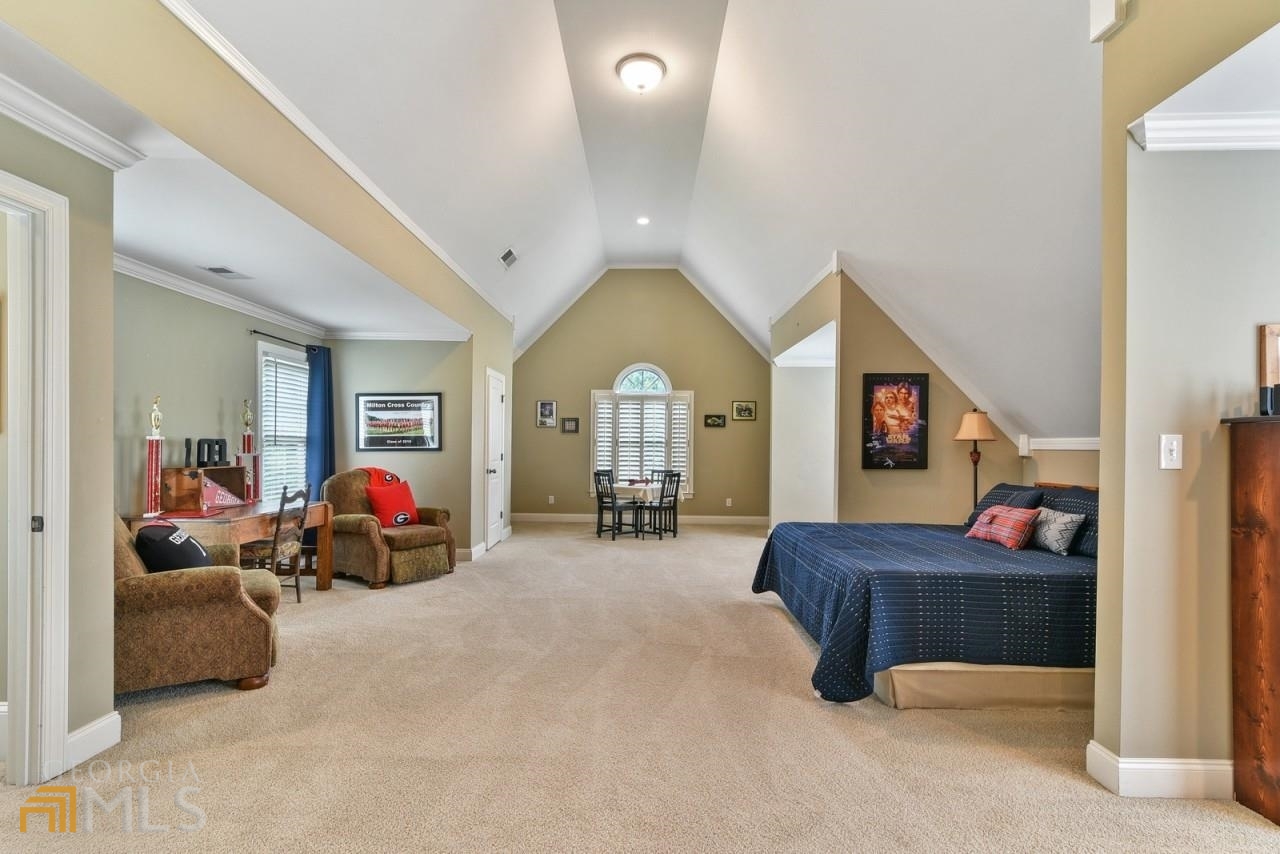 Triple Crown - Residential