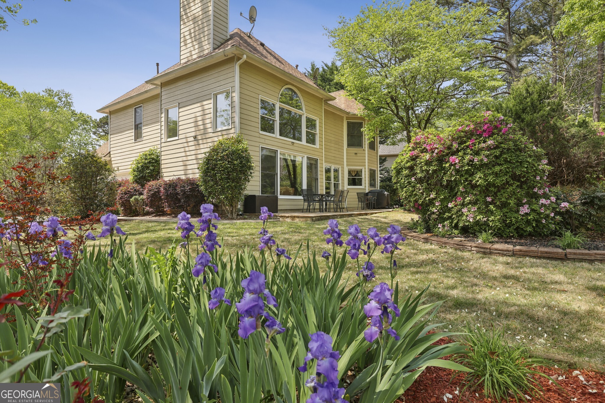 677 River Cove CT