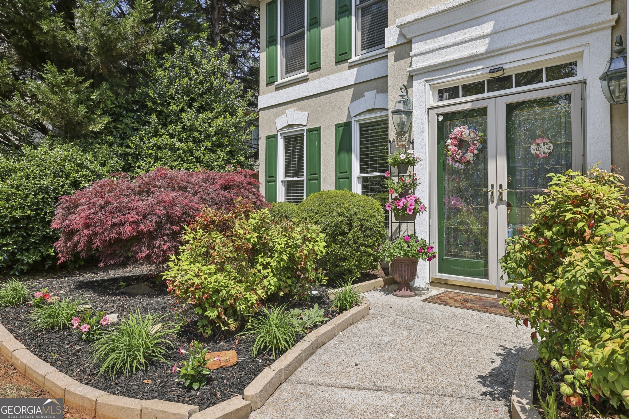 677 River Cove CT