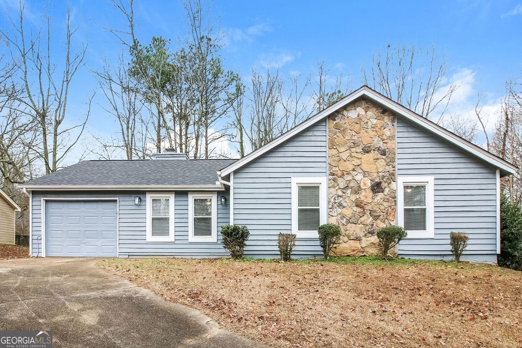 Photo of 1050 Chapman Circle, Stone Mountain, GA 30088 (MLS # 10677720)