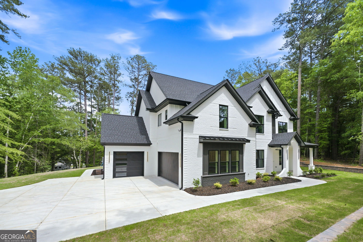 880 Bramlett Shoals RD