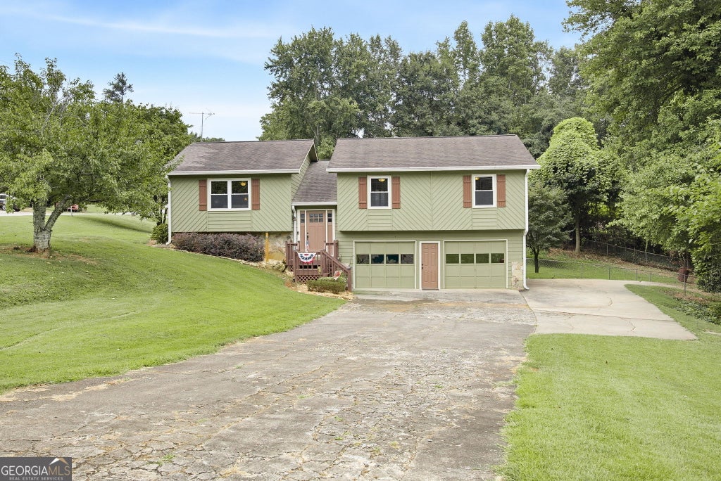 Photo of 1090 Hickory Road, Canton, GA 30115 (MLS # 10835898)