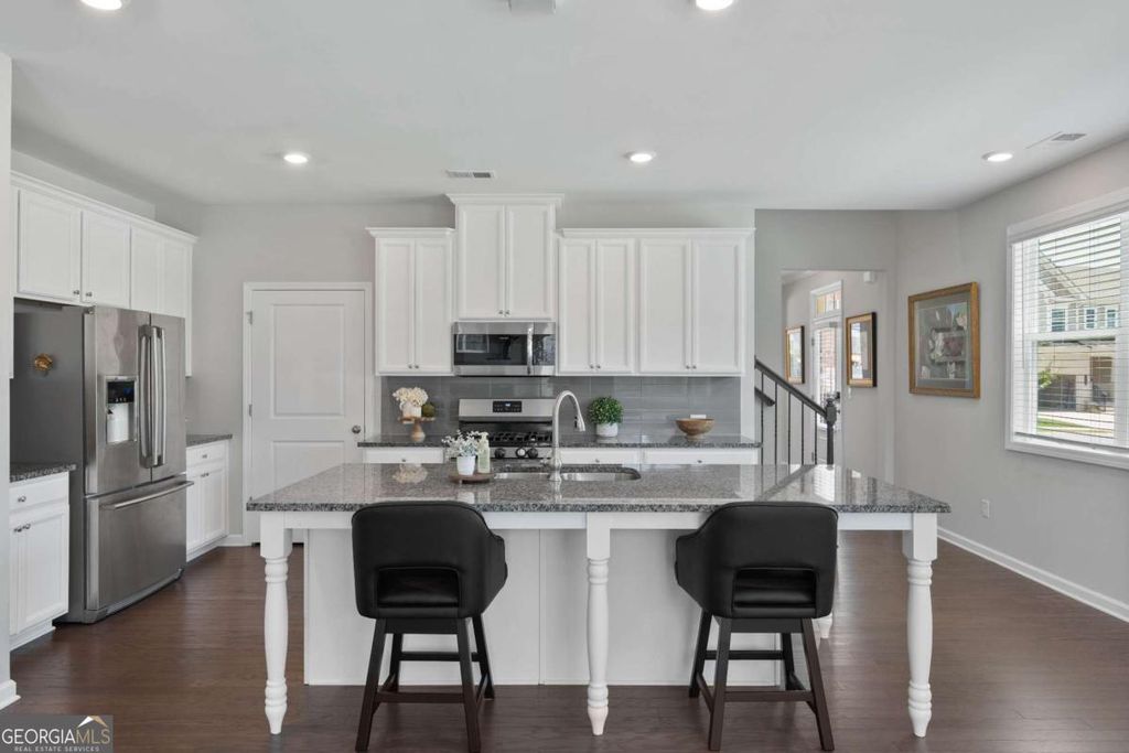 Photo of 2910 Bishopstone Way, Cumming, GA 30040 (MLS # 10632801)