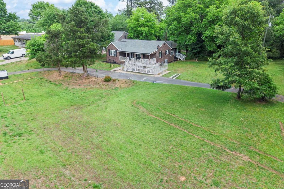 1953 Powder Springs RD SW