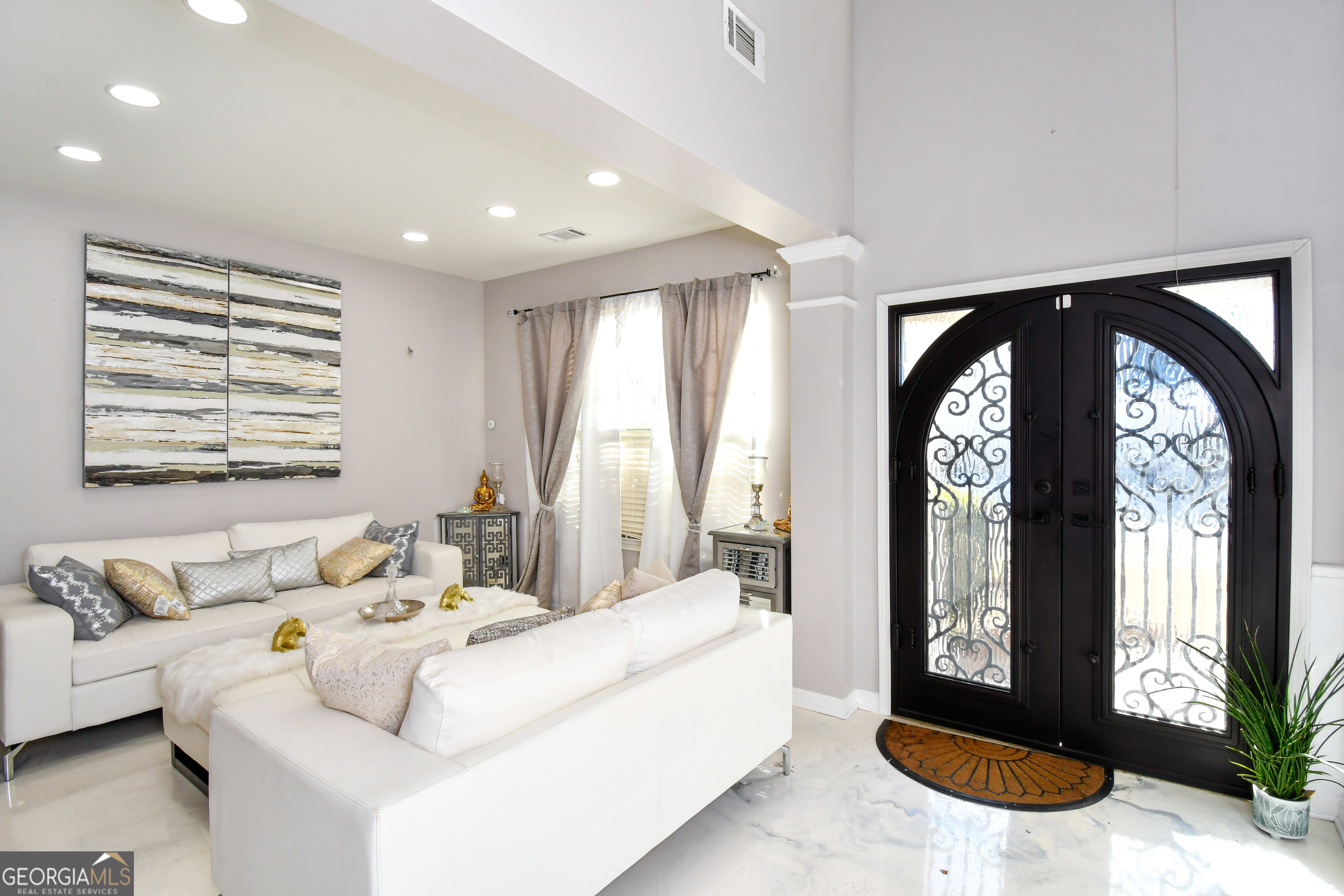 562 Simonton Ridge TRL