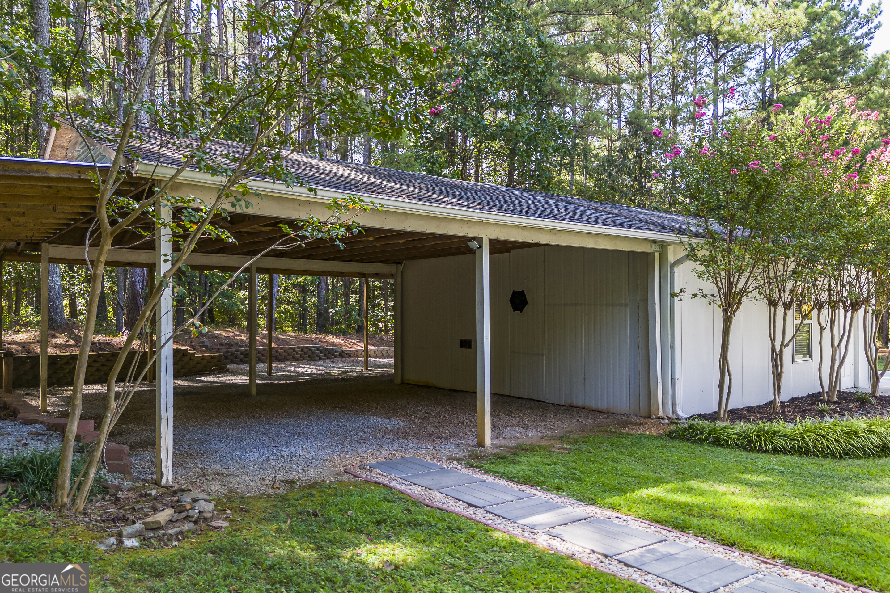 Lavonia, Georgia 30553, United States, 5 Bedrooms Bedrooms, ,3 BathroomsBathrooms,Residential,Active,44258