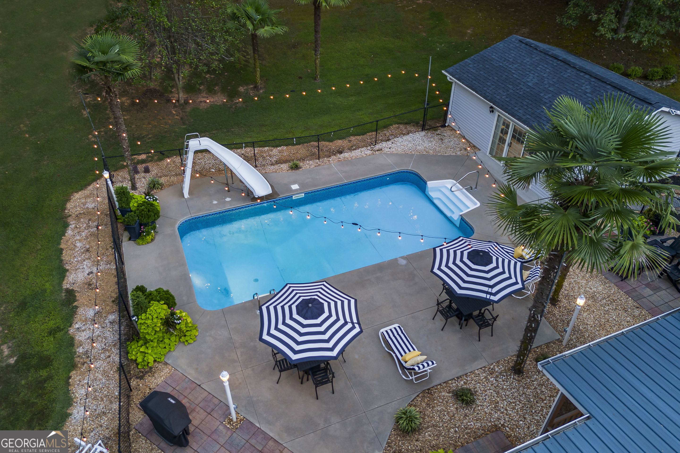 Lavonia, Georgia 30553, United States, 5 Bedrooms Bedrooms, ,3 BathroomsBathrooms,Residential,Active,44258